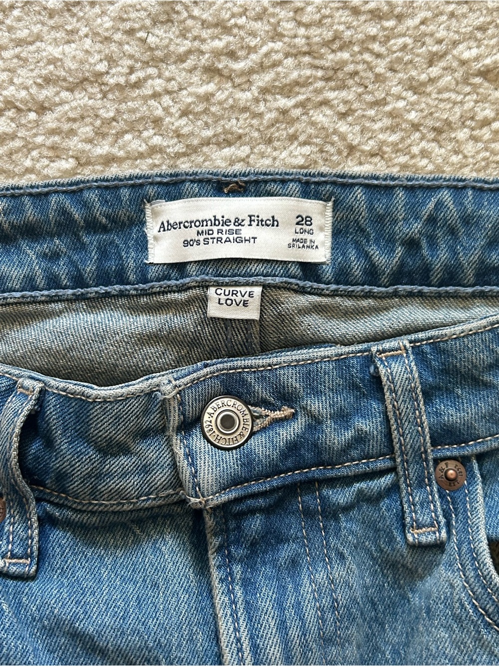 Abercrombie Curve Love Mid-Rise 90s Straight Jean - Blue - Picture 5 of 5